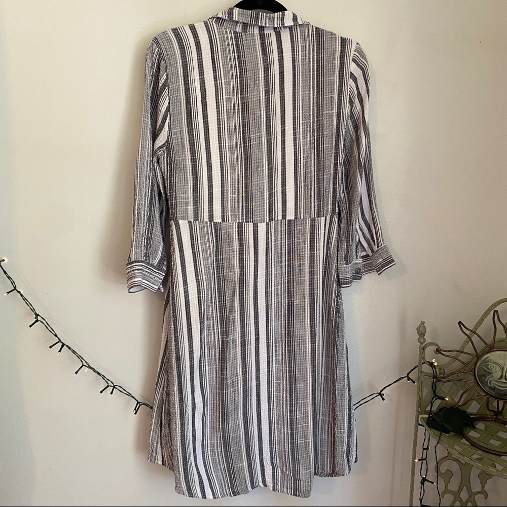 Anthropologie HD in Paris Striped Tie Front dress - Picture 7 of 12